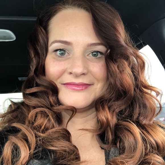 Meet your Posher, Sonja - Picture 2 of 2